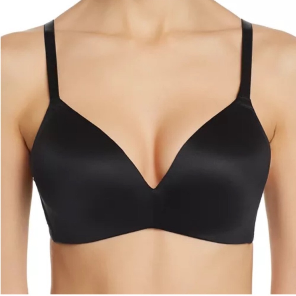 NWT b.temptd by Wacoal Wire Free Racerback Bra